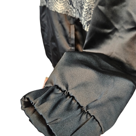 Zara Basic Silver & Black Satin Hooded Windbreaker Size Medium Women's H34 - Picture 5 of 10